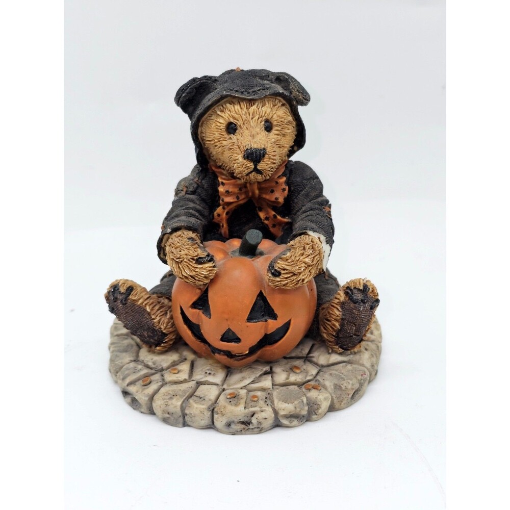 Boyds Bears "...boo !" Halloween Bear Pumpkin Figurine #2005 LTD ED 1993 3"H